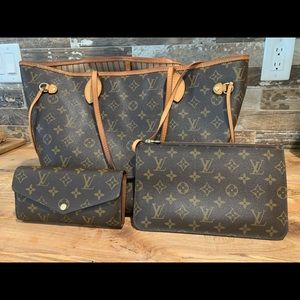 Louis Vuitton Monogram Neverfull w/ wallet